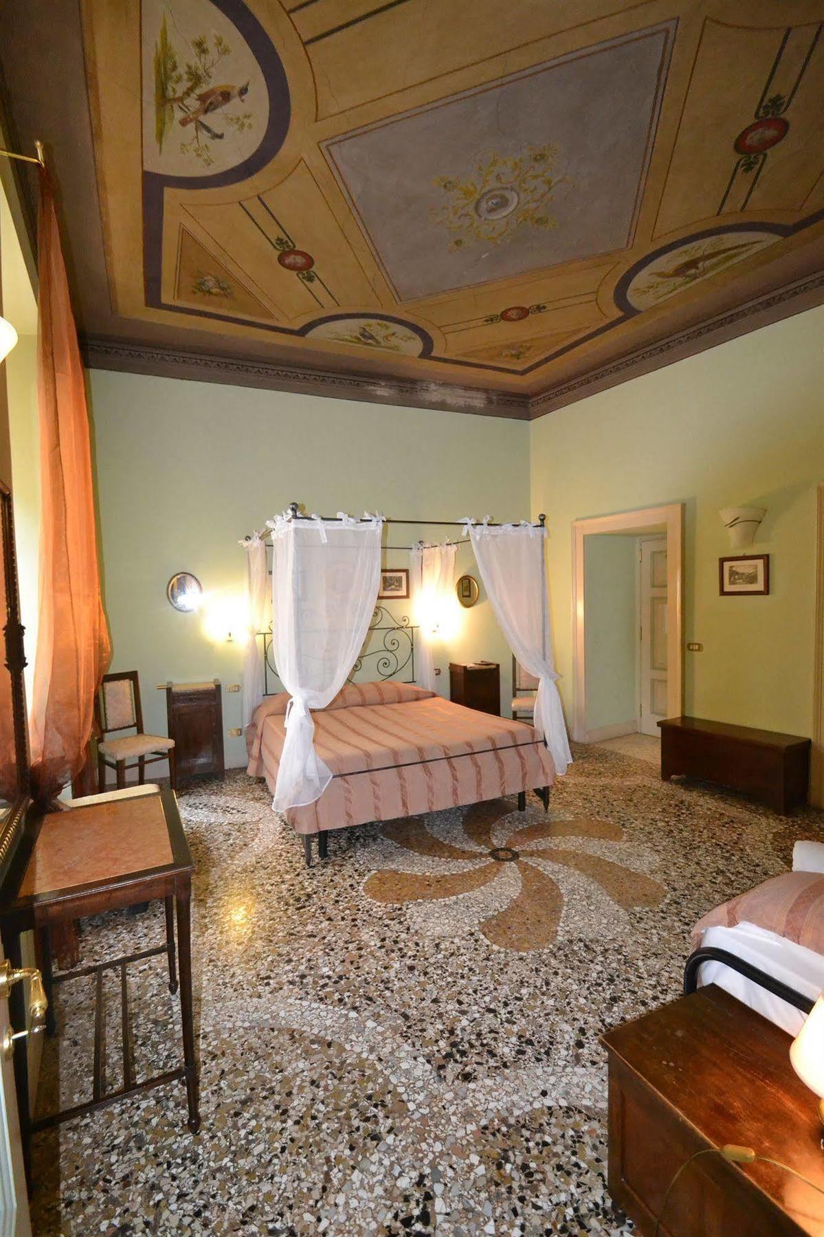 Guesthouse Alba Citta Alta Bergamo Bagian luar foto