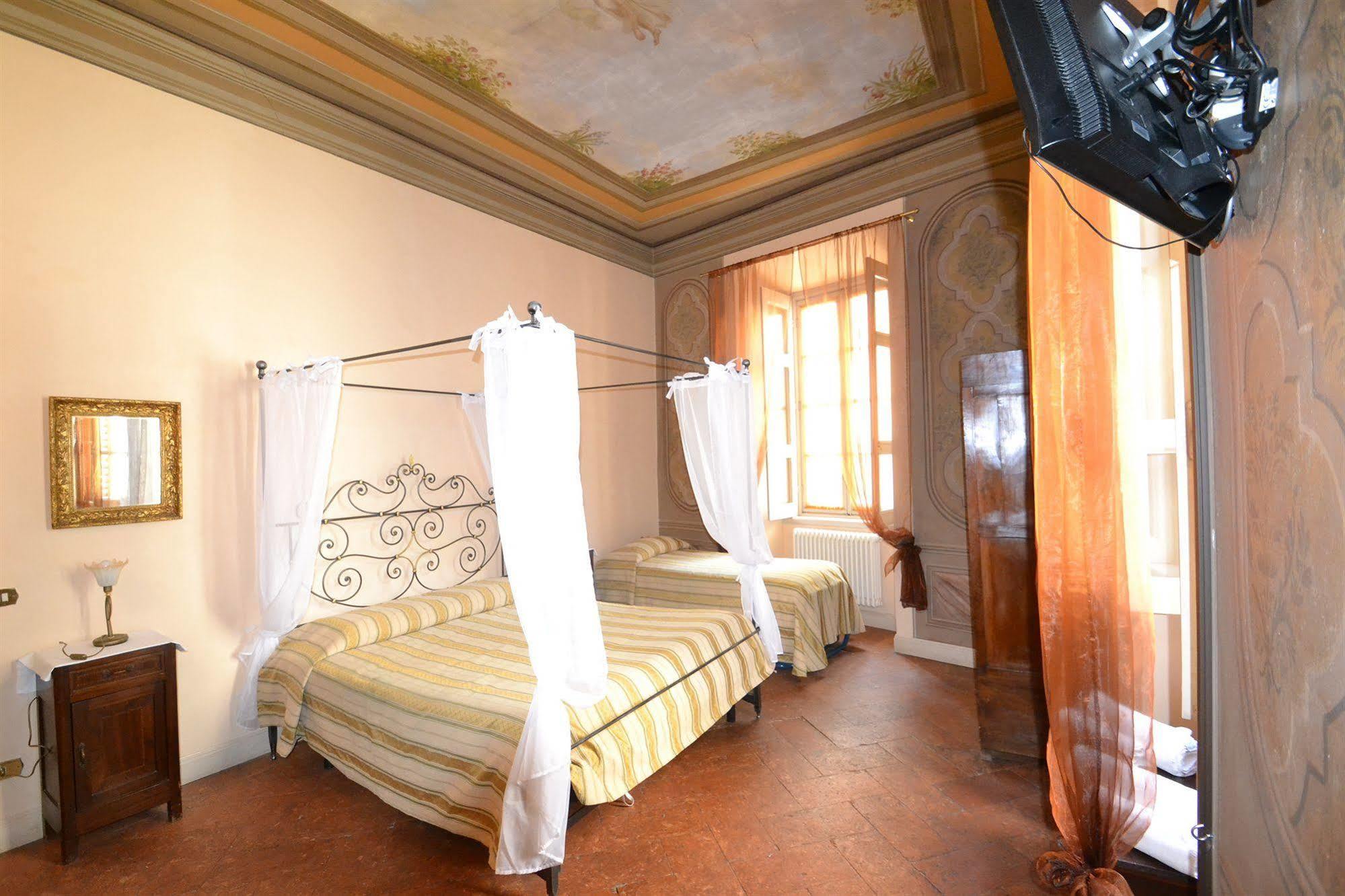 Guesthouse Alba Citta Alta Bergamo Bagian luar foto