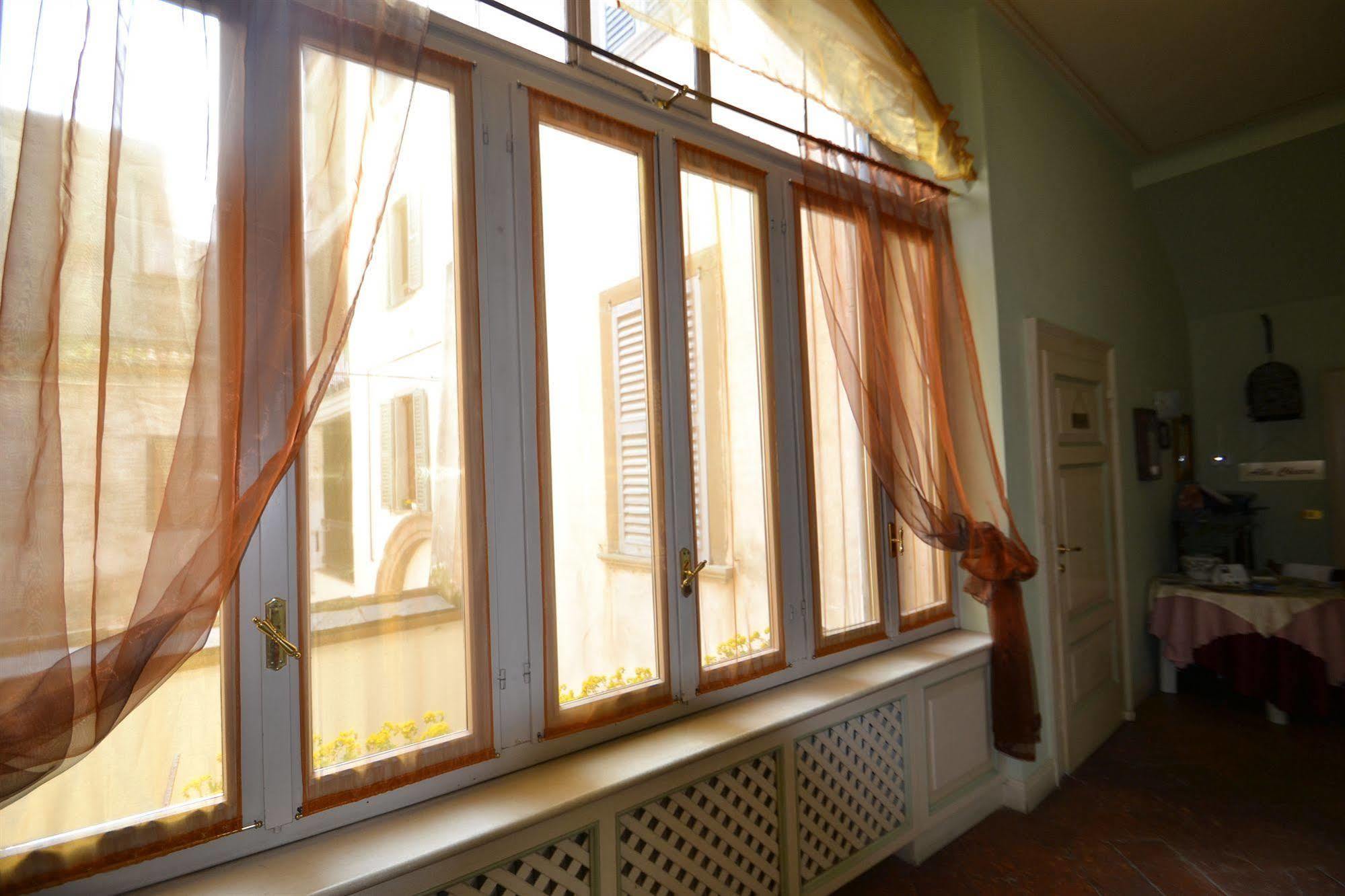 Guesthouse Alba Citta Alta Bergamo Bagian luar foto